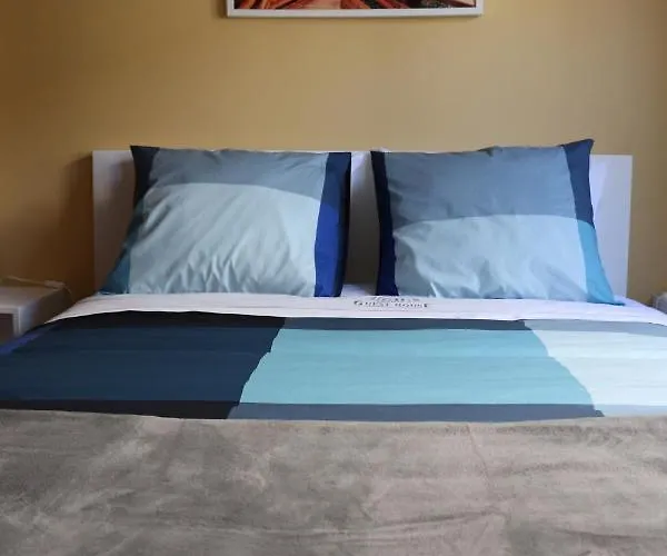 홈스테이 Arouca Guest House *